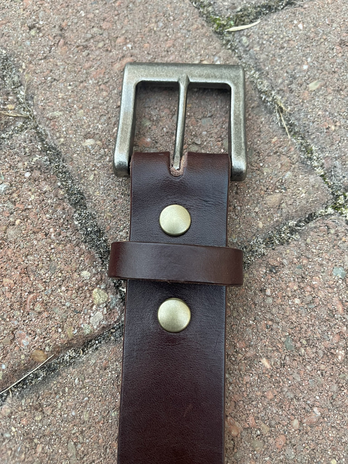Havana Brown English Bridle belt with antique nickel buckle and brass snaps, real photo